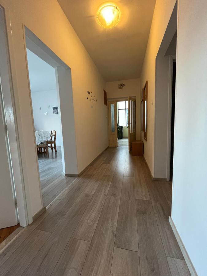 Apartman Ivica Omis Luaran gambar